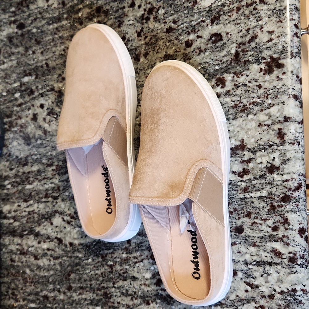Outwoods slide on shoe New!!